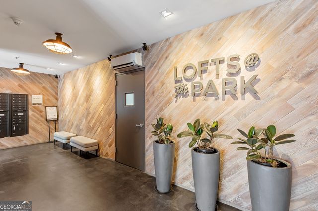 206 11th Street NE 402, Atlanta, GA 30309
