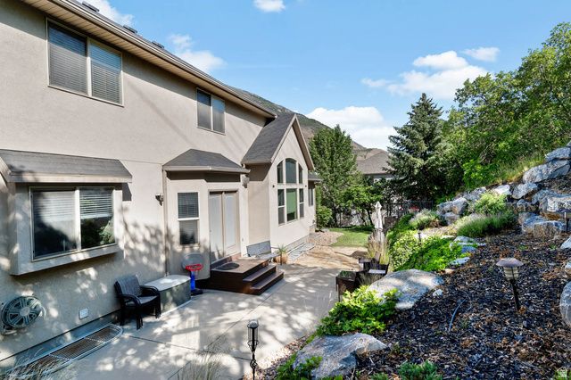 3983 W IRONWOOD DR, Cedar Hills, UT 84062