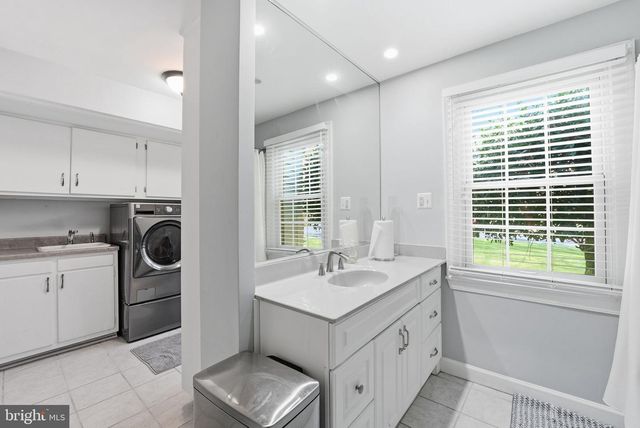 121 RIVER FOREST LN, Fort Washington, MD 20744