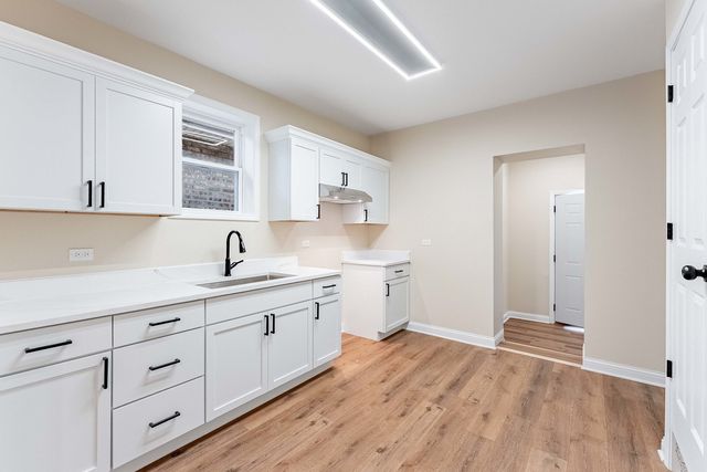 7526 S Honore Street, Chicago, IL 60620