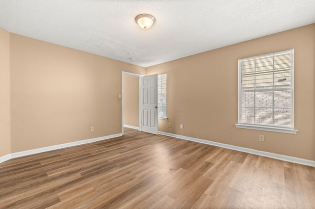 3954 CHELSEA HILL DR, Memphis, TN 38128