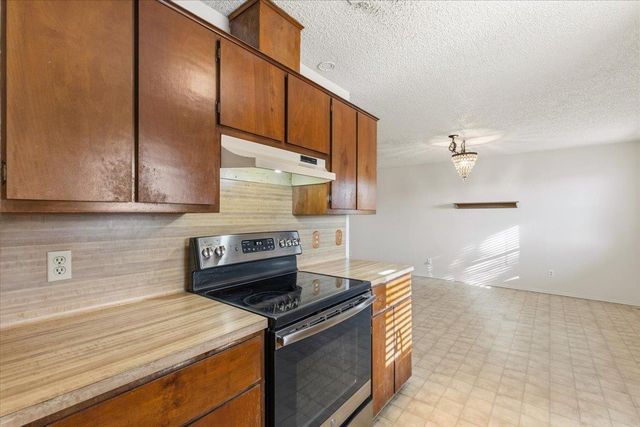 303 Ponderosa RD, Bastrop, TX 78602