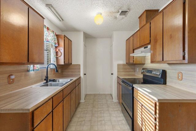 303 Ponderosa RD, Bastrop, TX 78602