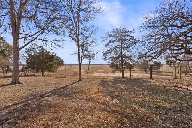 303 Ponderosa RD, Bastrop, TX 78602