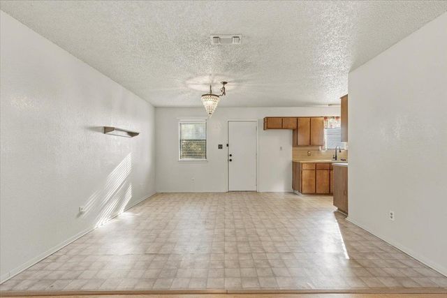 303 Ponderosa RD, Bastrop, TX 78602