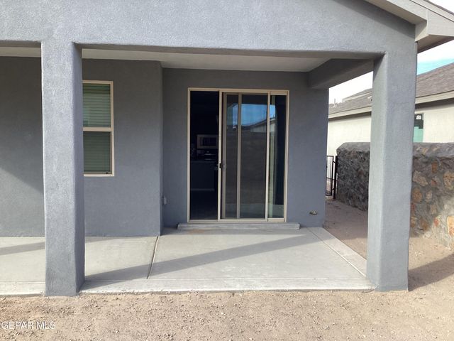 116 Sarah Trail, Santa Teresa, NM 88008