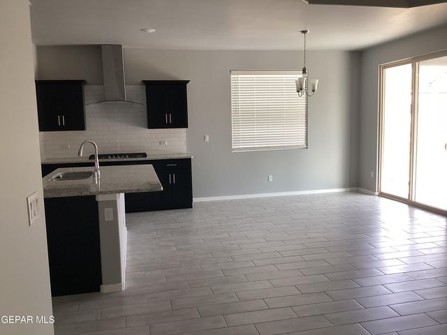 116 Sarah Trail, Santa Teresa, NM 88008