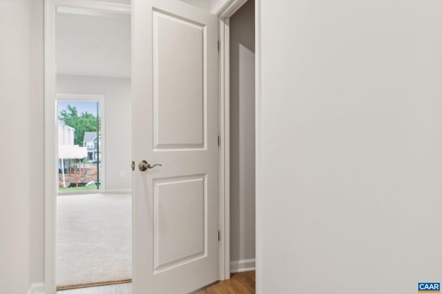 3002 RAMBLING BROOK LN, Crozet, VA 22932