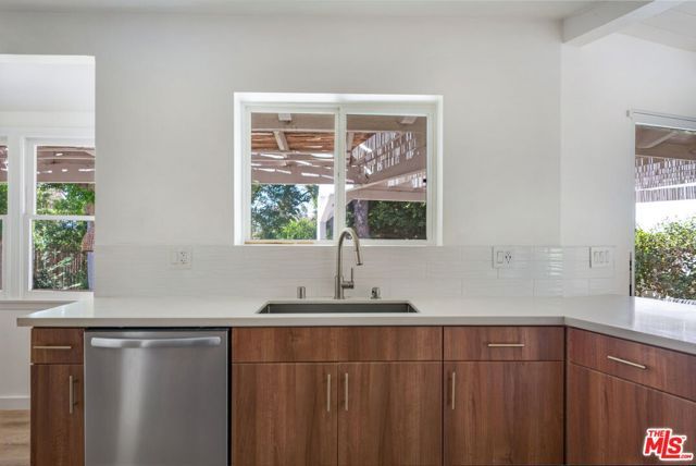5519 Shenandoah Avenue, Los Angeles, CA 90056