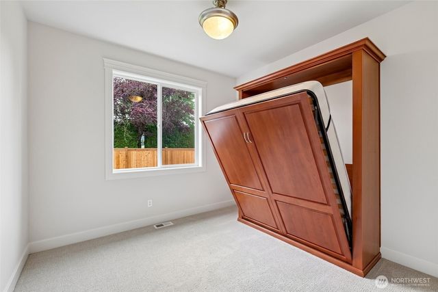 17280 NE 120th Way, Redmond, WA 98052