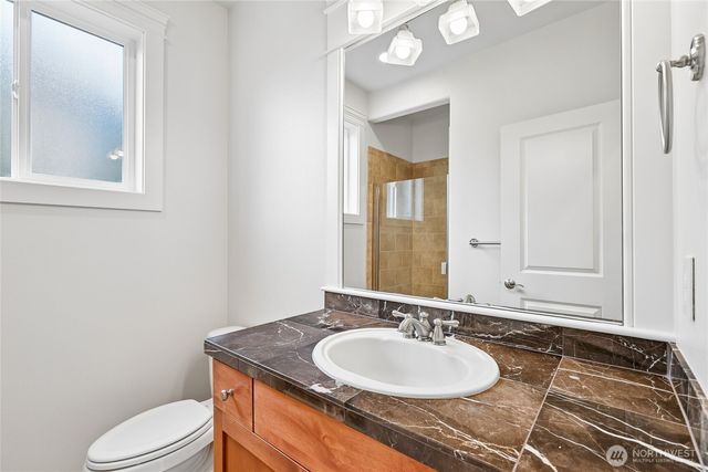 17280 NE 120th Way, Redmond, WA 98052
