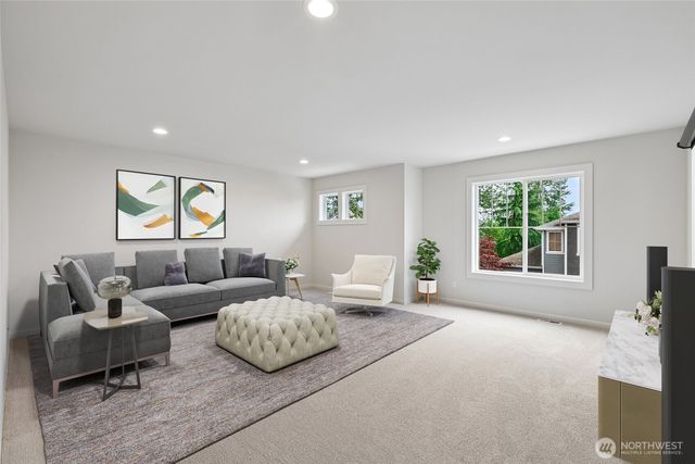 17280 NE 120th Way, Redmond, WA 98052