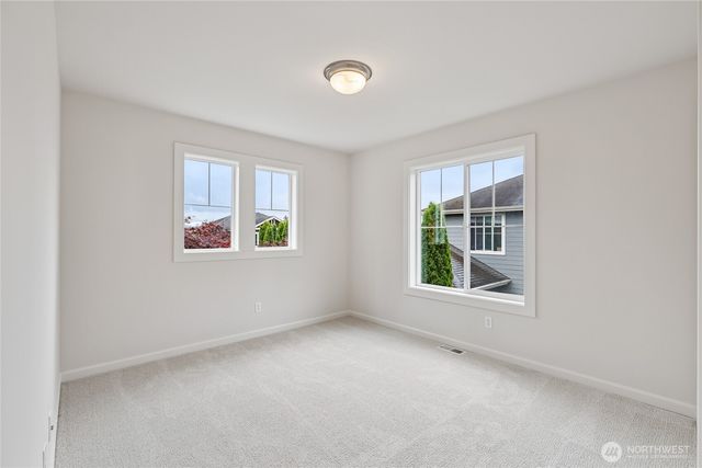 17280 NE 120th Way, Redmond, WA 98052