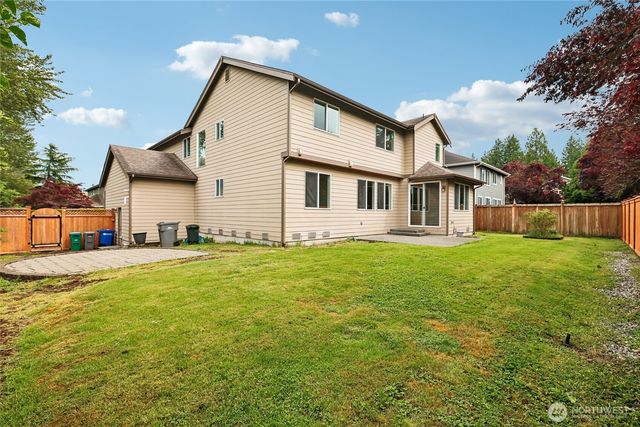 17280 NE 120th Way, Redmond, WA 98052