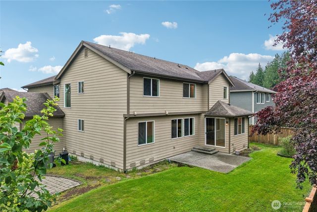 17280 NE 120th Way, Redmond, WA 98052