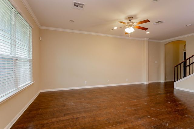 13400 Briarwick DR 802, Austin, TX 78729