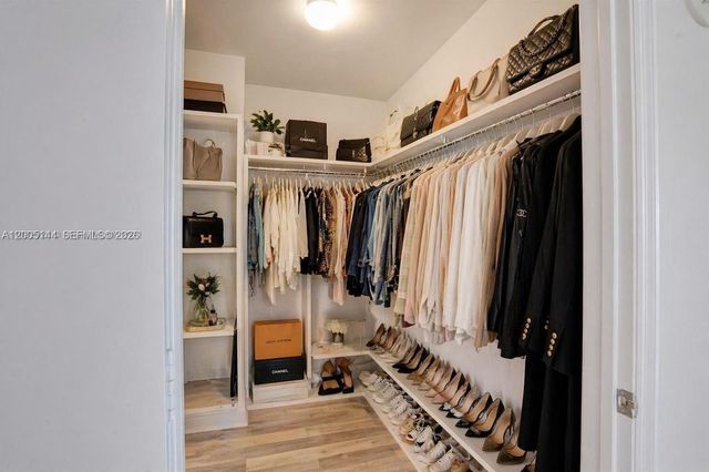 15051 Royal Oaks Ln 503, North Miami, FL 33181