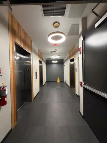 151 SE 1st St 1004, Miami, FL 33131