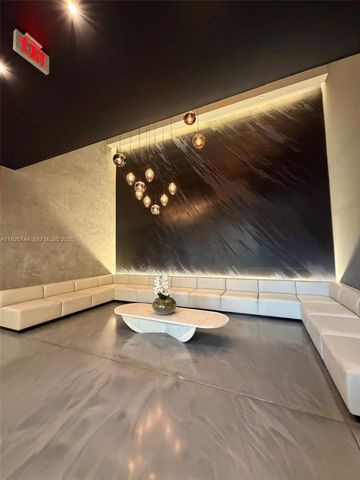 151 SE 1st St 1004, Miami, FL 33131