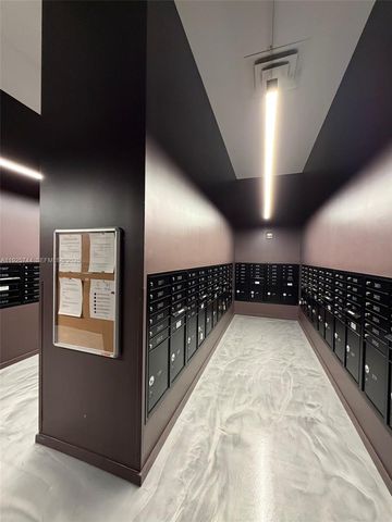 151 SE 1st St 1004, Miami, FL 33131