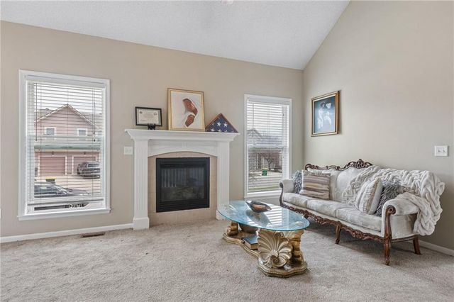 13735 Grove Avenue, Bonner Springs, KS 66012