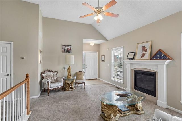 13735 Grove Avenue, Bonner Springs, KS 66012