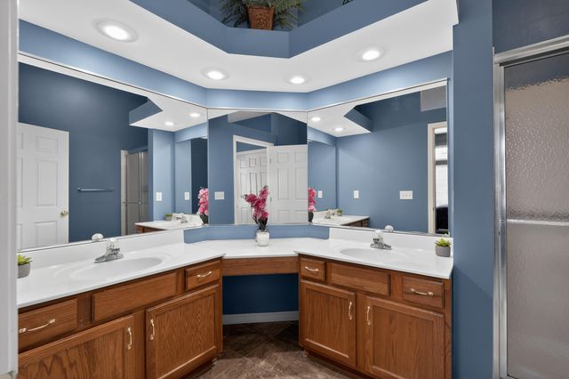 1434 Taramore Drive, Florence, KY 41042