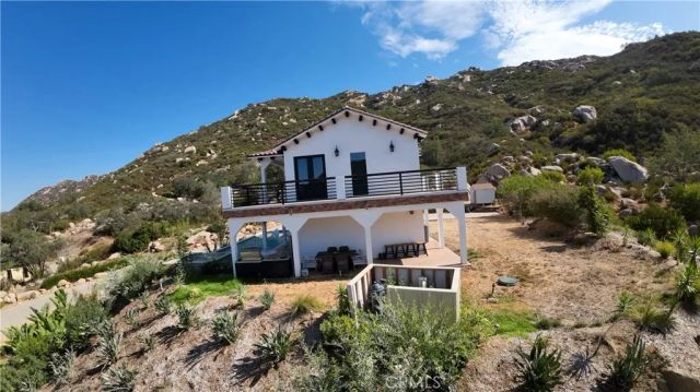 18124 Viejo, Murrieta, CA 92562
