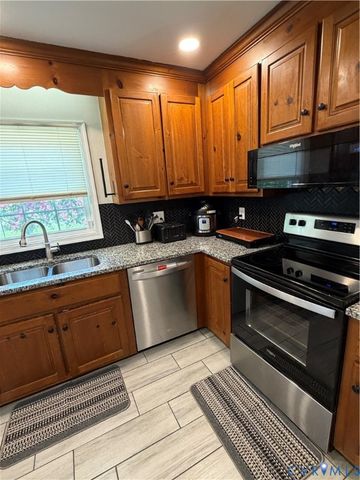 6115 Strathcona St, Chesterfield, VA 23234