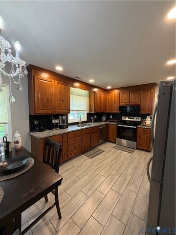 6115 Strathcona St, Chesterfield, VA 23234