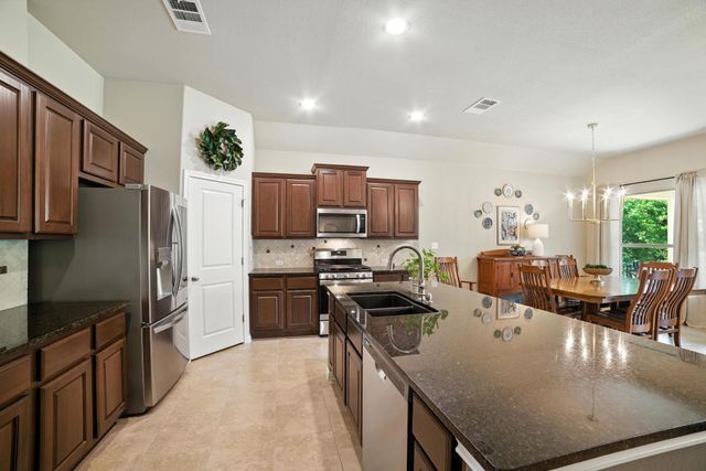 107 Tylee CIR, Bastrop, TX 78602