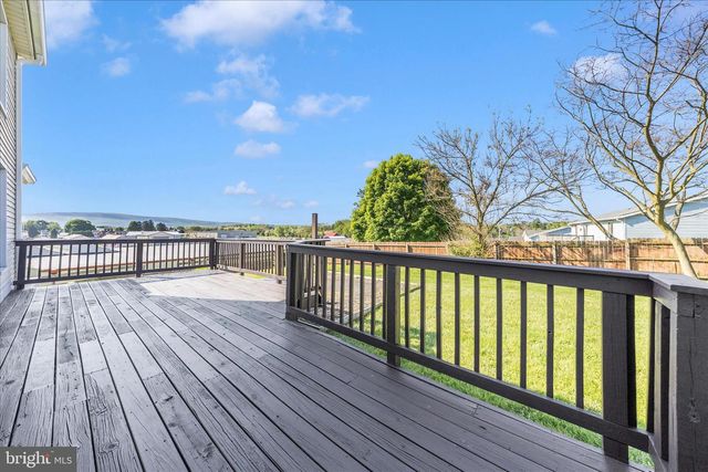 610 RINGGOLD STREET, Waynesboro, PA 17268