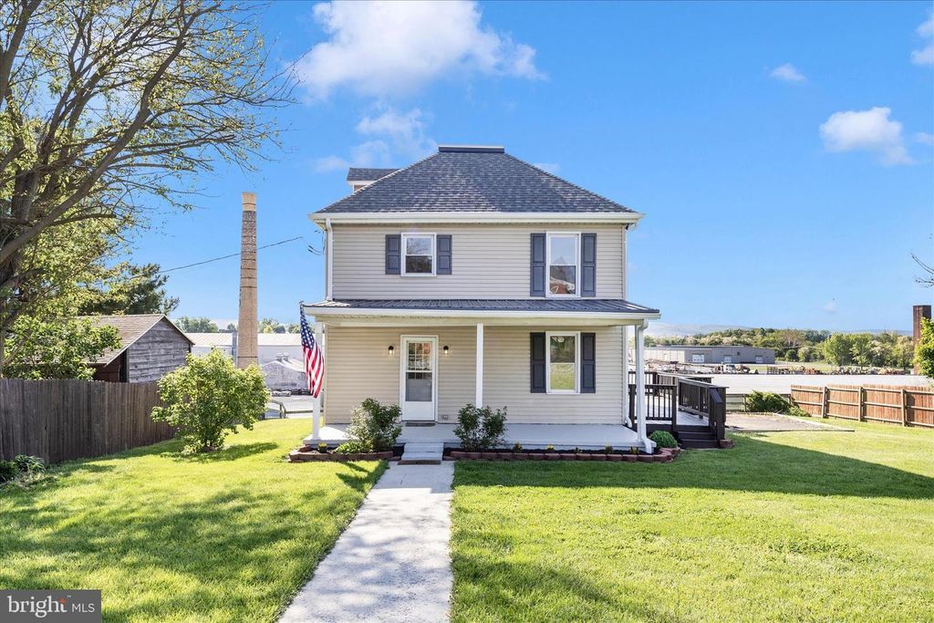 610 RINGGOLD STREET, Waynesboro, PA 17268