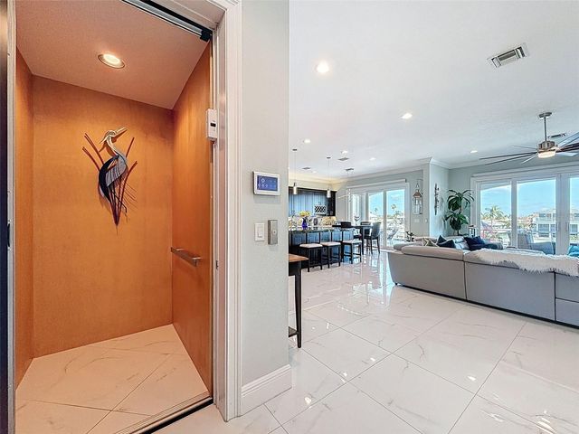 5142 WESTSHORE DRIVE, New Port Richey, FL 34652