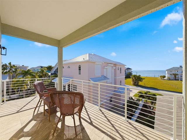 5142 WESTSHORE DRIVE, New Port Richey, FL 34652