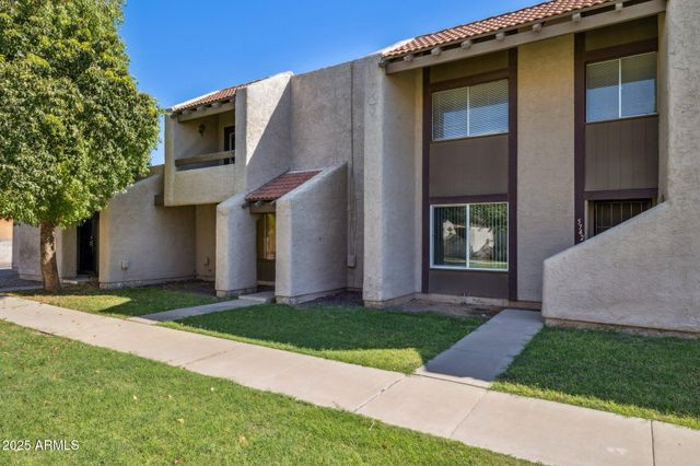 5742 N 43RD Drive, Glendale, AZ 85301