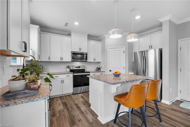 575 Kayak Court, Mebane, NC 27302