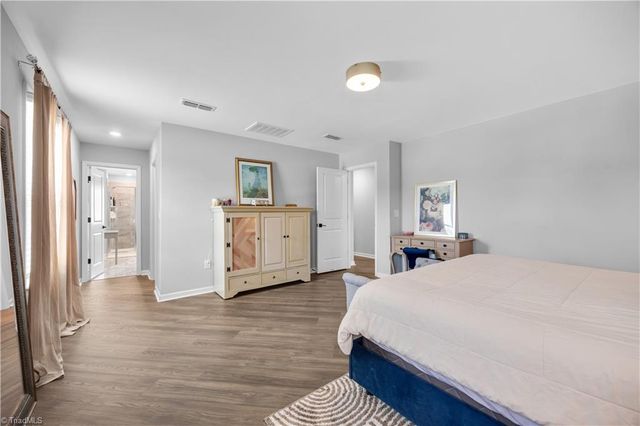 575 Kayak Court, Mebane, NC 27302