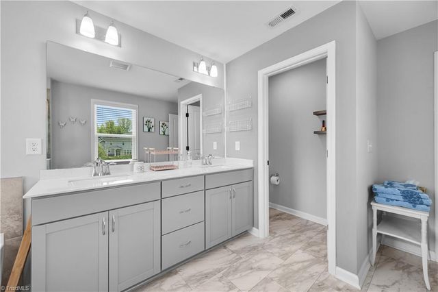 575 Kayak Court, Mebane, NC 27302