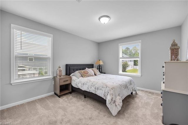 575 Kayak Court, Mebane, NC 27302