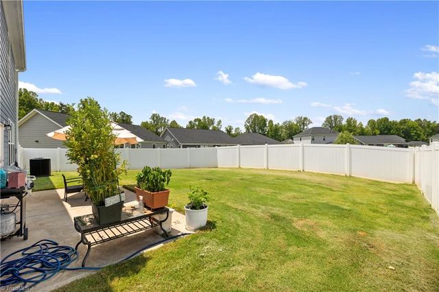 575 Kayak Court, Mebane, NC 27302