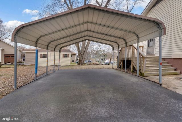 1319 BUCKS LN, Lusby, MD 20657