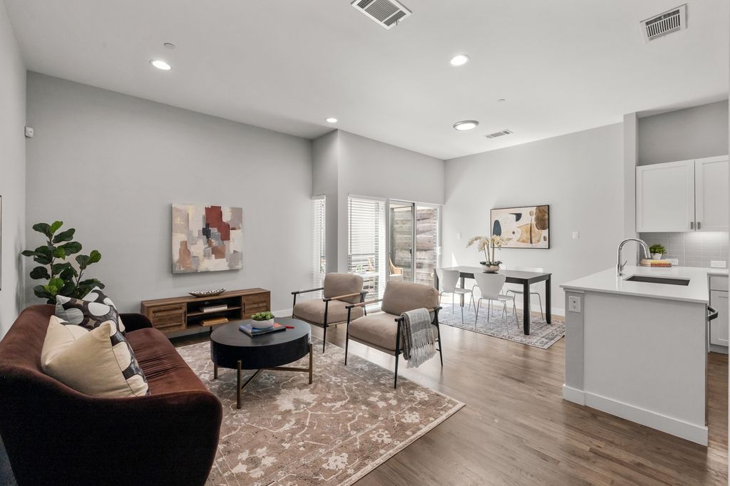 2290 N Fitzhugh Avenue 40, Dallas, TX 75204