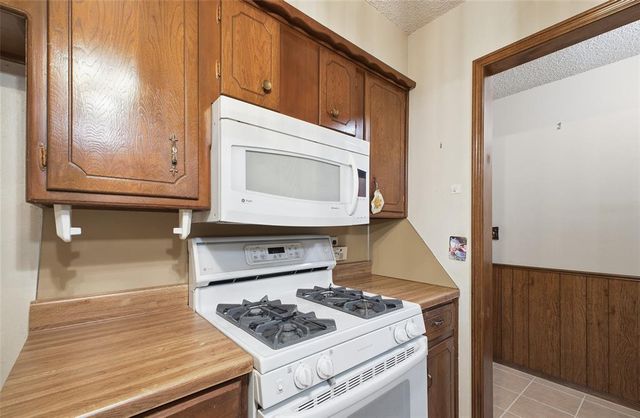 1009 Hampton Drive, Del City, OK 73115