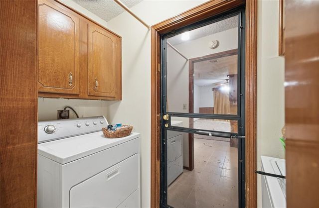 1009 Hampton Drive, Del City, OK 73115