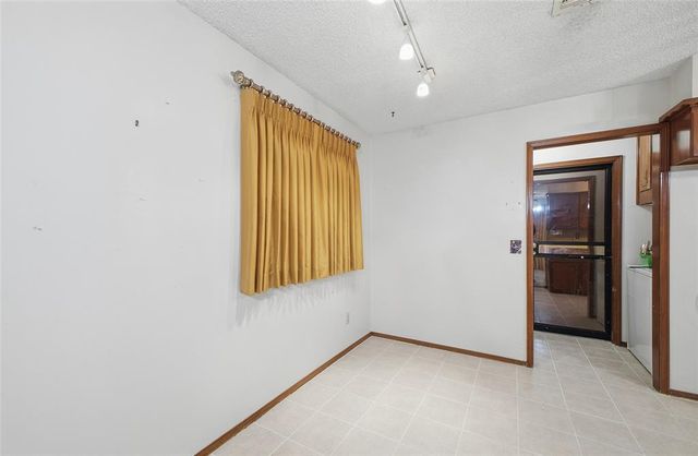 1009 Hampton Drive, Del City, OK 73115