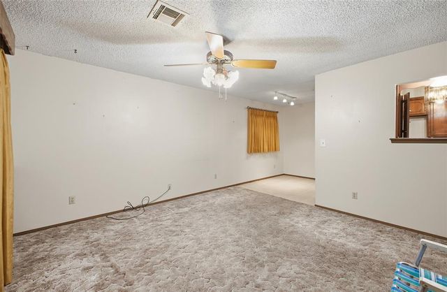 1009 Hampton Drive, Del City, OK 73115