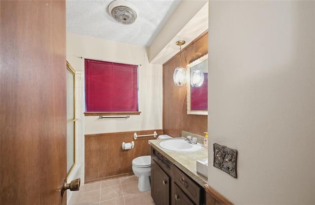 1009 Hampton Drive, Del City, OK 73115