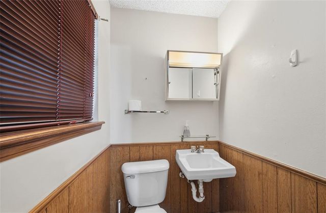 1009 Hampton Drive, Del City, OK 73115