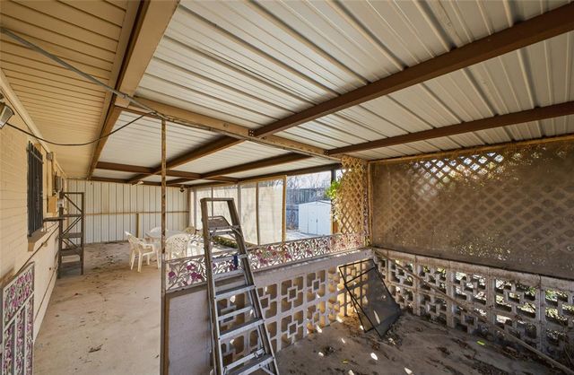 1009 Hampton Drive, Del City, OK 73115